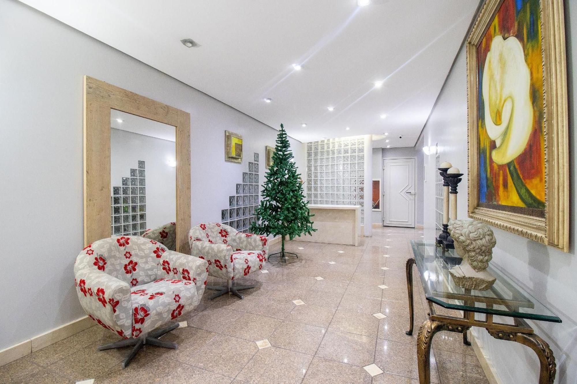 Bor41 - Quadra Mar, 4 Dorm, 2 Garagens, Churrasq. * Balneario Camboriu